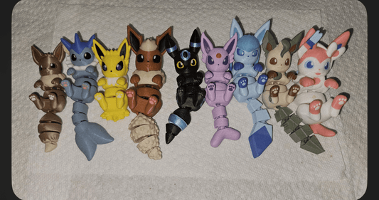 Eeveelution figures - MorkhaosTCG